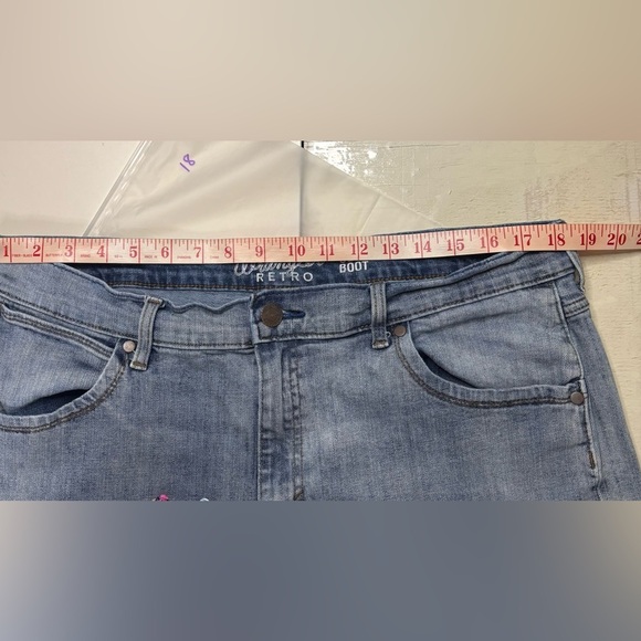 Wrangler Retro Jeans Slim Boot Cut Blue Denim Men's Size 36x28 Short Western - Picture 4 of 8